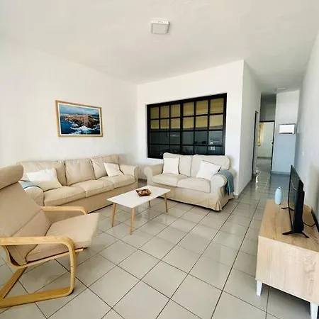El Ancla Apartment *